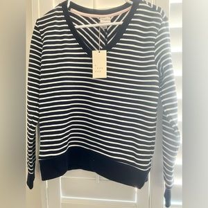 A New Day v-neck sweater xs